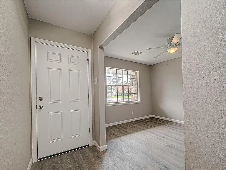 8619 Valley Meadow Dr — Photo 8
