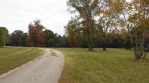 3rd image of 8450 N Us Highway 79
