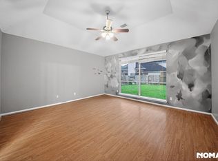 1811 Quiet Hollow Dr, Fresno, TX 77545