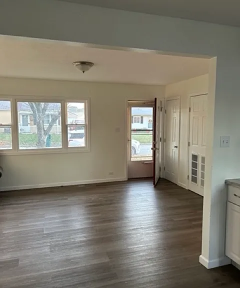 1819 Highland Dr N — Photo 13