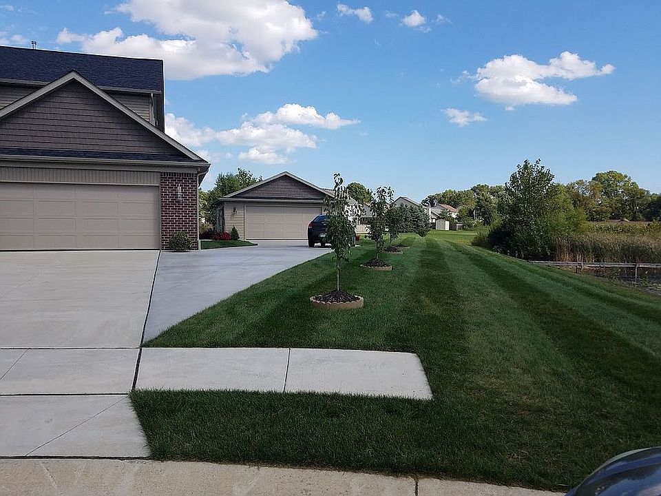 2nd image of 5062 Skylark Dr