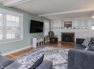 10 Burnside St, Nashua, NH 03064