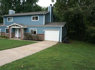 4606 Grandview Ct, Columbia, MO 65203