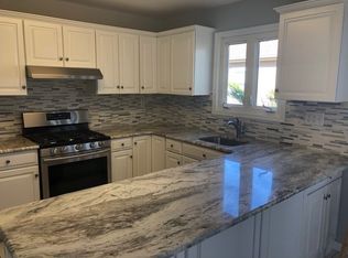 320 Costa Mesa Dr, Toms River, NJ 08757