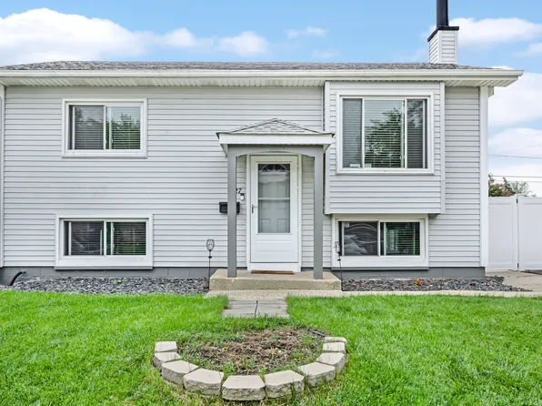 227 Pell Ave, Romeoville, IL 60446