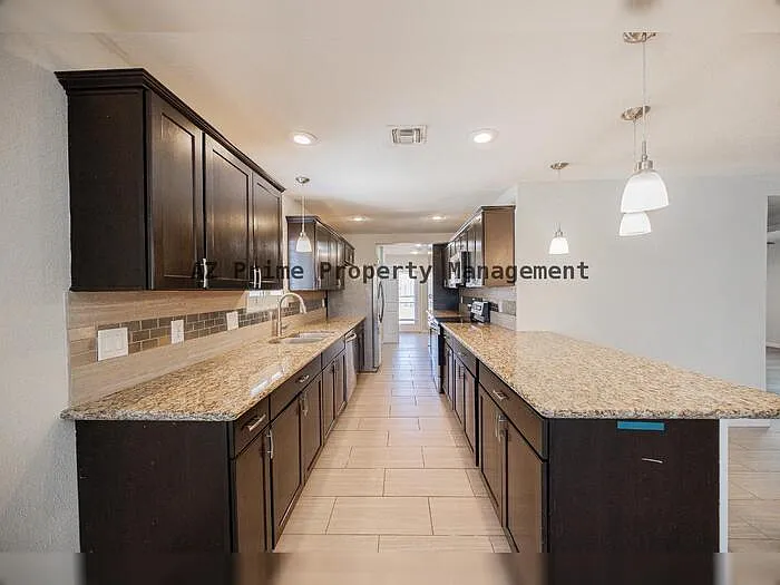 1332 E Whitton Ave — Photo 9