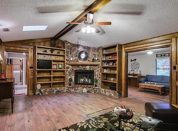 3rd image of 7740 Sharon Lee Dr