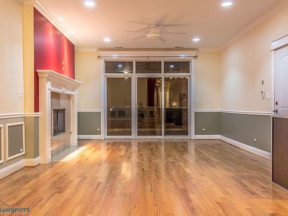 3rd image of 7004 S Cornell Ave #2S