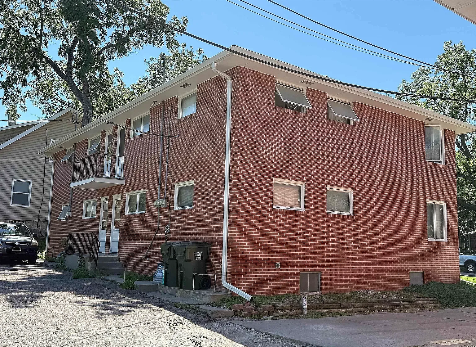 2 bed, 828 sqft, $850 — Photo 2