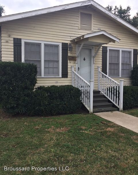1st image of 211 1/2 Saint Michael St