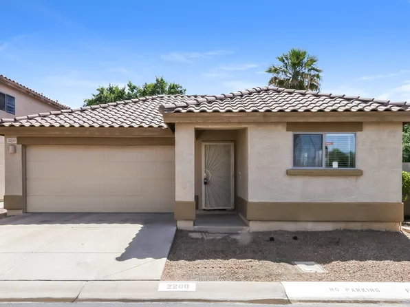 2200 E Spruce Dr, Chandler, AZ 85286