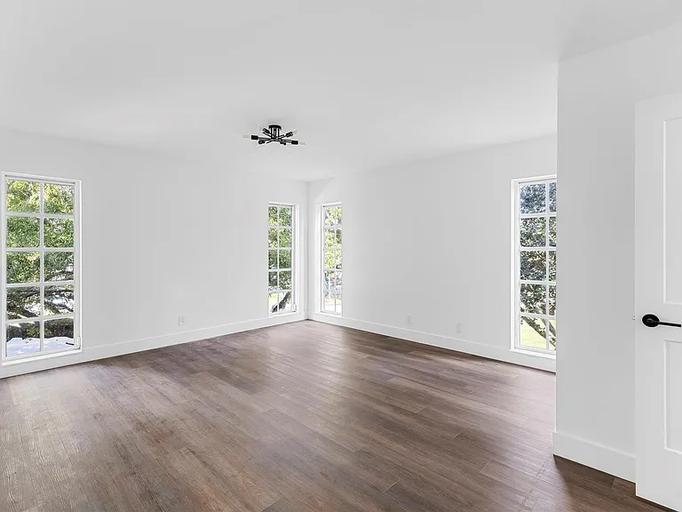 2800 N Palm Aire Dr #310 — Photo 16