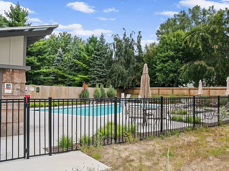 16023 Goodwin Ave #ID1583720P — Photo 57