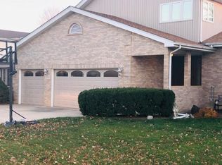 5339 Jessica Dr, Oak Forest, IL 60452