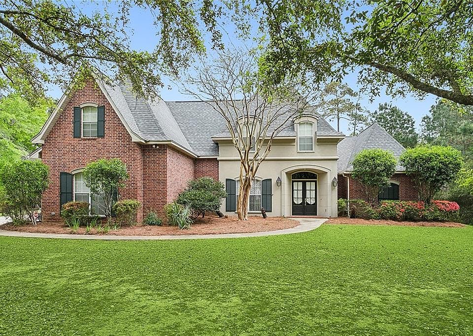 1st image of 302 Twin River Dr