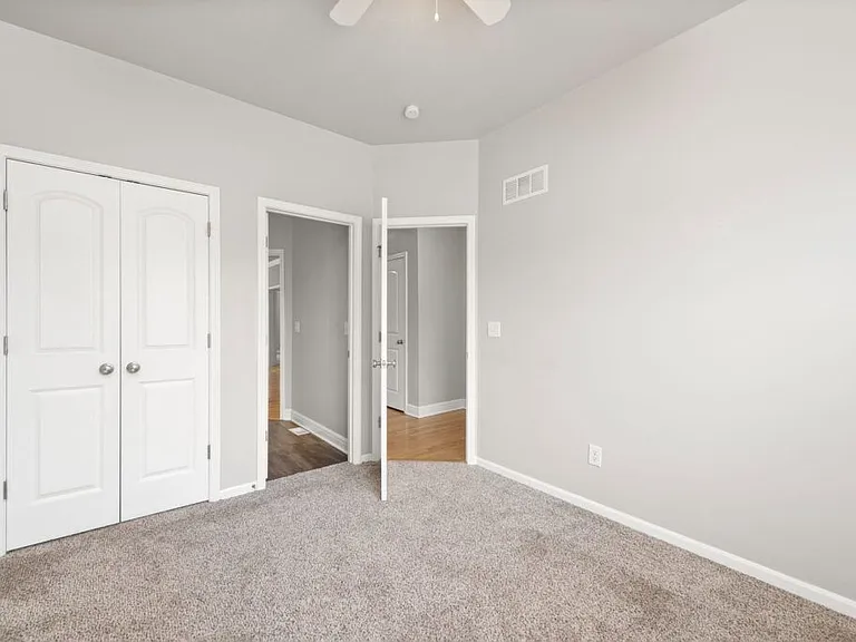 132-210 Mott Dr #1620-1628 — Photo 13