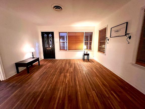 5th image of 757 Gulf Ave