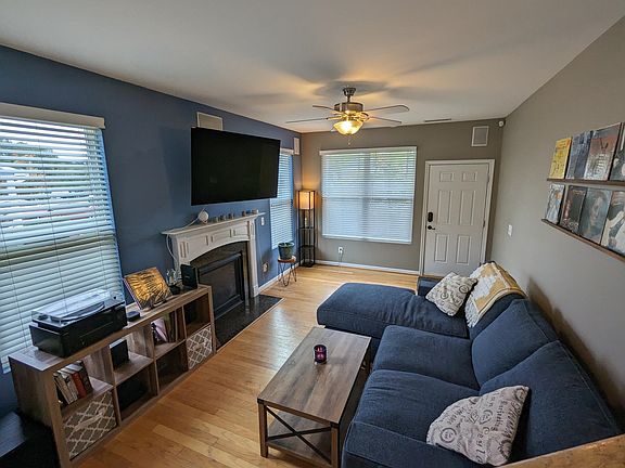 5th image of 3329 Cardinal Lake Dr
