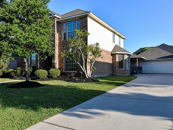 4th image of 16403 Lakewood Field Dr