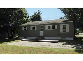 4 Parkway N, Brewer, ME 04412