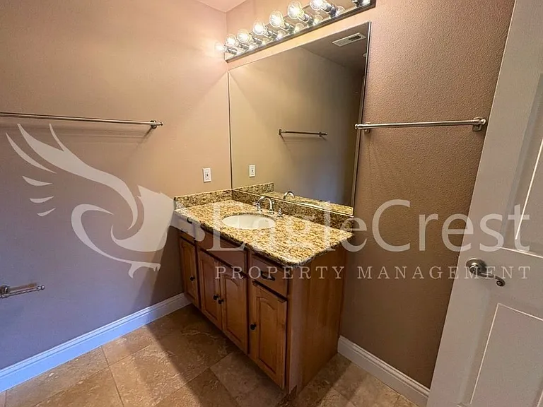 44 Vinehill Dr — Photo 90