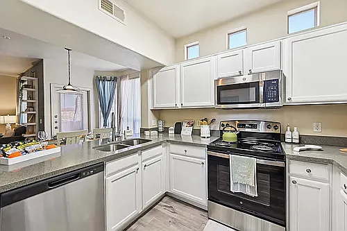The Villas at Camelback Crossing — Photo 97