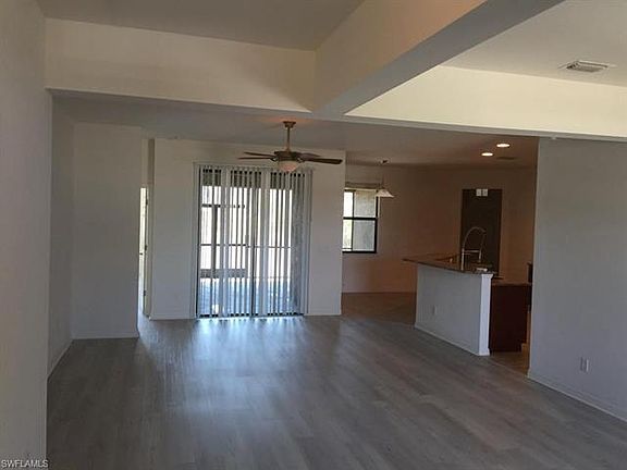 4th image of 1822 SW 27th Ter