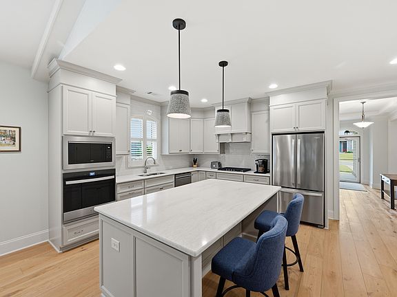 4th image of 6034 Kirkwall Ct