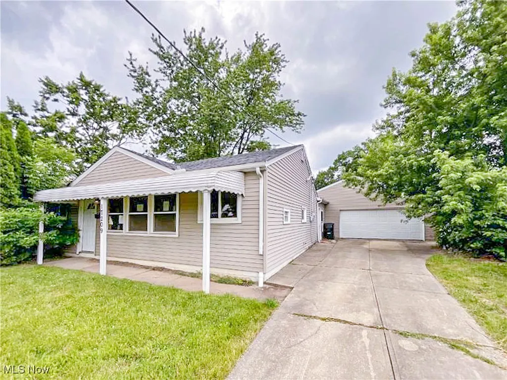 17209 Palda Dr photo 1