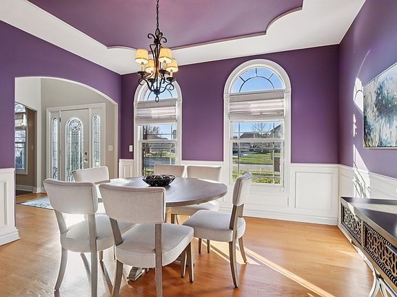 3rd image of 12913 Waterford Ct