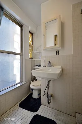 Rented by Corcoran | media 23