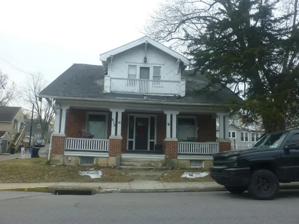 612 E Main St, Middletown, PA 17057