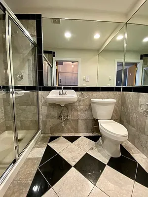 Rented by City Connections Realty | media 8