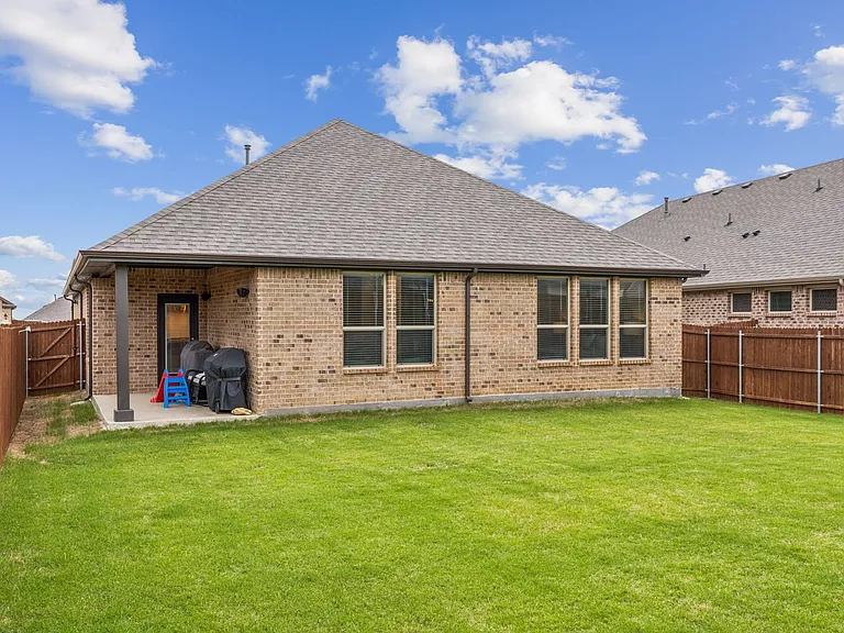 1008 Westwood Ln — Photo 28