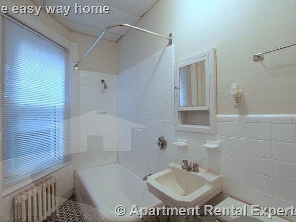 5th image of 891 Massachusetts Ave APT 7