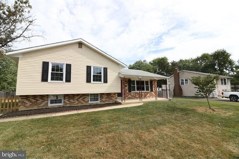 1st image of 273 Oakfield Dr