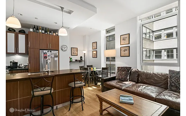 Rented by Douglas Elliman | media 33