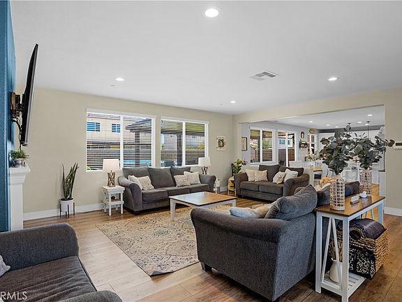 4th image of 34900 Old Vine Ct