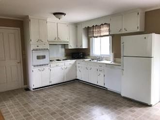 KITCHEN WITH MICROWAVE & DISHWASHER