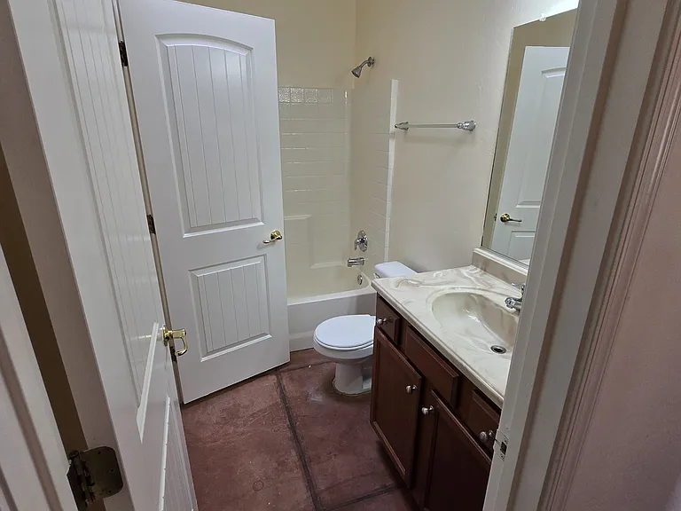3331 E Bermuda St — Photo 27