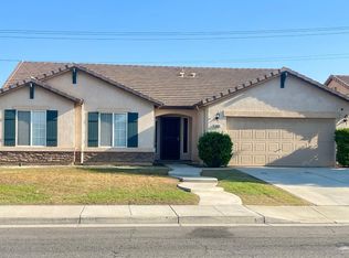 10601 Pleasant Valley Dr, Bakersfield, CA 93311