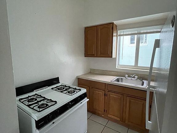 2nd image of 1101 Euclid Ave #16