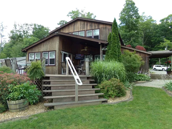 756 Lake Shore Rd, Friedens, PA 15541