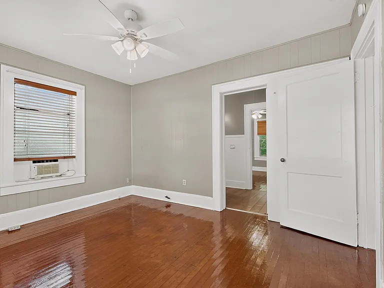 4008 Burnet Rd — Photo 20