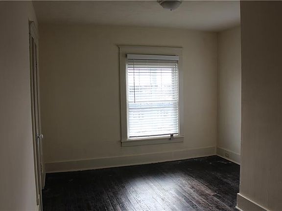 2nd image of 325 Main St