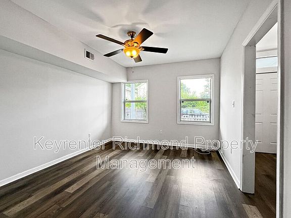 3rd image of 9 E 19th St