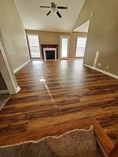 4 bed, 3.0 bath, 2235 sqft, $2,050 — Photo 4