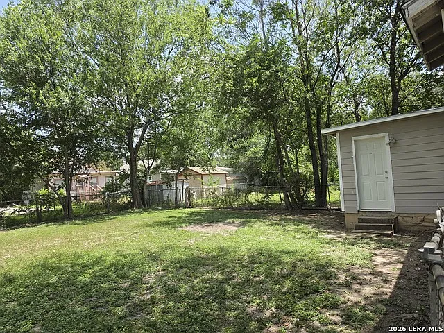 255 Walton Ave — Photo 10