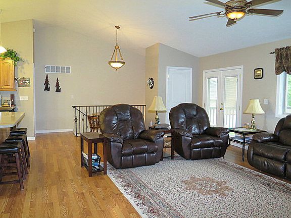 4th image of 2368 Brandon Dr