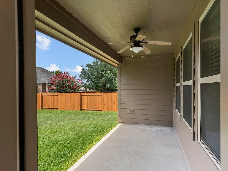 4517 Chestnut Meadows Bnd — Photo 32